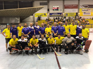 Partit d'hoquei entre veterans i primer equip del CH Mataró